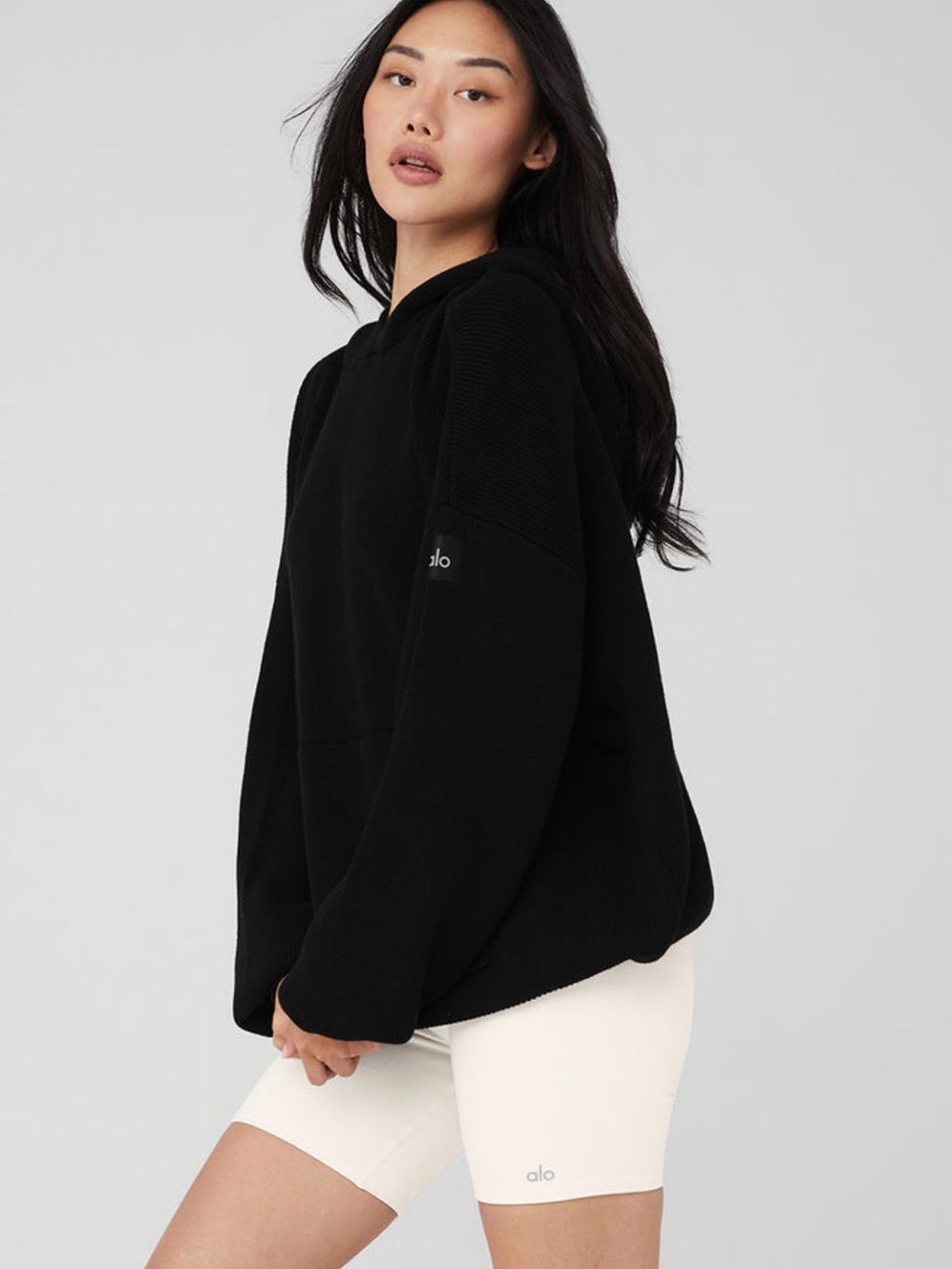 Alo Yoga Scholar Hooded Sweater in classic black
